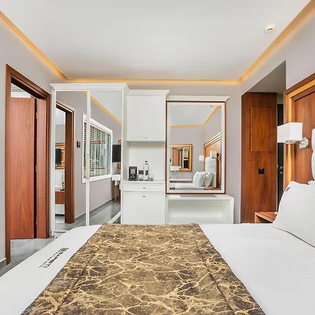 Aparthotel Bareti Boutique Estate 4*