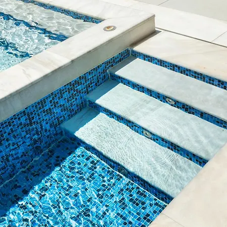 Aparthotel Bareti Boutique Estate
