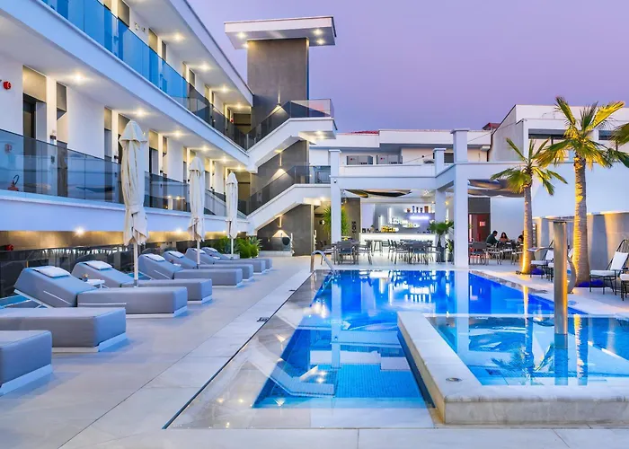 Bareti Boutique Estate 아파트호텔 3*