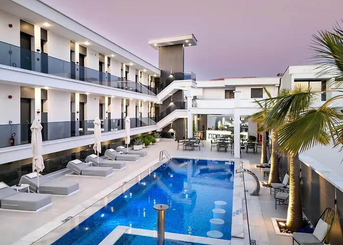 Bareti Boutique Estate 3*
